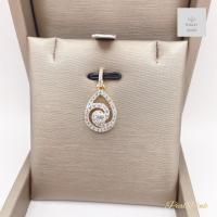 ราคา จี้เพชรทรงหยดน้ำก้นหอยตรงกลางประดับเพชรเม็ดเดี่ยวขนาประมาณ 15 ตัง สูง2 5cm (22247083698)