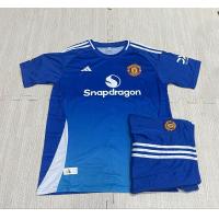 ราคา ชุดฟุตบอล แมนยู รุ่นใหม่ล่าสุด 2024 25 เนื้อผ้าดี ใส่สบาย เสื้อพร้อมกางเกง (17879560150)