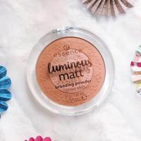 ราคา essence luminous matt bronzing powder 01 เอสเซนส์ลูมินัสแมตต์บรอนซิ่งพาวเดอร์ 01 (511600779)