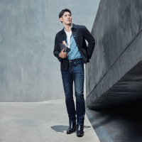 ราคา GQ Cool Tech Jeans กางเกงยีนส์เย็น ทรง Slim (22199578301)