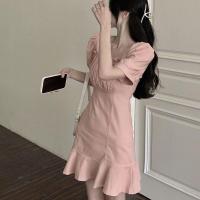 ราคา ชุดเดรสกระโปรงสั้น ชุดเดรสคอเหลี่ยมสีพื้น เดรสผ้าฝ้ายลินิน คอเหลี่ยมสีพื้นๆเรียบๆ ผ้าฝ้ายหนานุ่ม เดรสออกเดท (21308200465)