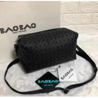 ราคา 2024 new baobao bag Issey Miyake Saddle bag กระเป๋าสะพายข้าง Shoulder Bags (22176409508)