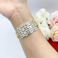 ราคา สร้อยข้อมือทอง ฝังเพชรสวิส งานสวยปราณีต สร้อยข้อมือทองปลอม ทองชุบ สร้อยข้อมือผู้หญิง 0425 (20607752111)
