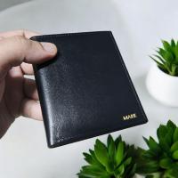 ราคา กระเป๋าสตางค์หนังแท้ ผู้ชาย สีดำสลักชื่อ มอบเป็นของที่ระลึก ในโอกาสต่างๆ (22253837297)