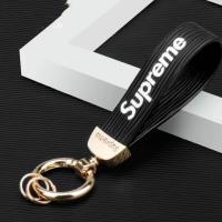 ราคา พวงกุญแจรถยนต์ Supreme ส่งจากไทย ที่ใส่กุญแจ เคสใส่กุญแจรถยนต์ พวงกุญแจหนังใส่กุญแจรถยนต์ ปลอกกุญแจ พวงกุญแจห้อย (15226147994)