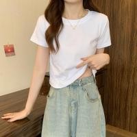 ราคา เสื้อยืดสตรีสีทึบ เสื้อครอป สีดำและสีขาว (22383529591)