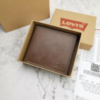 ราคา แท้100 พร้อมส่ง Outlet Levis กระเป๋าสตางค์ผู้ชายใบสั้น ความจุมาก หนังทนทาน คลาสสิก กระเป๋าสตางค์ผู้ชายของแท้ ของขวัญผู้ชาย กระเป๋าใส่เหรียญ (22423019761)