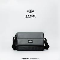 ราคา LAYER 9 มี 6 สี แบรนด์ 8910 กระเป๋าหนัง สะพายข้าง ทรงนวมหนา ใส่ ipad mini แบรนด์ไทย หนังกันน้ำ (21597067140)