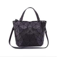 ราคา Luminous Bao ใหญ่กระเป๋าโฮโลแกรมสะท้อนแสงเรขาคณิตกระเป๋าผู้หญิง2020กระเป๋าสะพายไหล่กระเป๋ากระเป๋าถือหญิง Bolsa Feminina (19481967625)