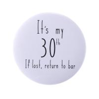 ราคา หมุดกระดุมตัวเลขตลกข้อความการ์ตูนเข็มกลัดคำคมเครื่องประกับแบบใหม่เข็มกลัดติดป้ายสำหรับเพื่อน (19192659218)