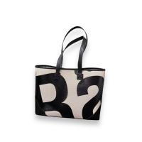ราคา พร้อมส่ง กระเป๋าสะพายข้าง ทรงถัง และ ทรง TOTE งานจาก Rally มี 2 สี เดนิมเเละสีดำ งานพร้อมถุงผ้าเเละป้ายเเทรค งานสวยจริง สาวๆห้ามพลาด ซื้อก่อนใช้ก่อน สวยก่อนนะคะ (22246724946)