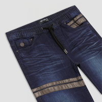ราคา DAVIE JONES กางเกงจ็อกเกอร์ ยีนส์ เอวยางยืด ขาจั๊ม คาดหนัง สีกรม GP0144 DN Drawstring Joggers in navy (22628611794)