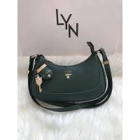 ราคา กระเป๋า LYN ทรงพอชรุ่นใหม่ พร้อมอุปกรณ์ มี 5 สี เเต่งอะไหล่กุญเเจ คอลล่าสุด (20841326467)