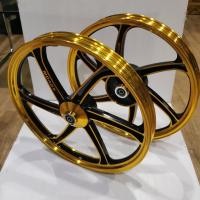 ราคา แม็กซ์ WAVE 110i ปี 2009 2020 WAVE 125i ปลาวาฬ สีทูโทน ลาย 6 ก้าน มาพร้อมลูกปืนและบูธกลาง ขอบ 17 นิ้ว หน้าดิส หลังดั้ม มีรับประกันสินค้าทุกคู่ สินค้ามีปัญหาส่งเคลมได้ (12061499244)