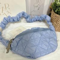 ราคา กระเป๋า CarLyn คาดอก คาดเอว ทรง cozy fanny (20304607429)