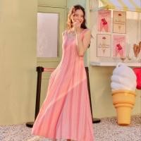 ราคา lookbooklookbook jessy dress strawberry pink ชุดเดรส แขนกุด สีชมพู (22618929605)