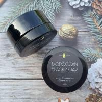 ราคา Moroccan Black Soap สบู่ดำโมร็อกโค กลิ่นยูคาลิปตัส จากน้ำมันมะกอกบริสุทธิ์ 100 ผสมเนื้อมะกอกดำ ช่วยผลัดเซลล์ผิวและบำรุงผิวจากสารสกัดธรรมชาติ (21963192973)