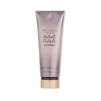 ราคา การันตี ของแท้ 100 รุ่นใหม่ล่าสุด ผิวสวยผุดผ่องด้วย shimmer โลชั่นน้ำหอม Victorias Secret Shimmer Lotion กลิ่น Velvet Petals 236 ml (20487644852)