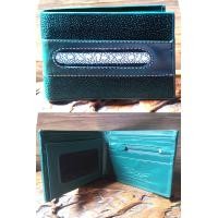 ราคา เรียกว่าเขียวเหนี่ยวทรัพย์ กระเป๋าสตางค์หนังปลากระเบนแท้ ปลากระเบนหนาม สวยสุดใต้ท้องทะเล สีเขียวเหนี่ยวทรัพย์ Dark Green (20970946039)