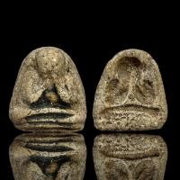 ราคา พระปิดตาหลังแบบ หลวงพ่อแก้ว วัดเครือวัลย เนื้อสมเด็จ ลงรักปิดทอง ส่งตรงตามรูป N043 (21632012104)