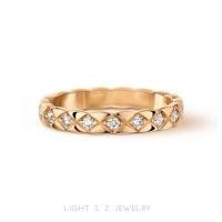 ราคา LIGHT Z ไม่จางหายแหวนคู่ผู้ชายและผู้หญิงแหวนเพชรย้อนยุคเพชรทอง Ins แหวนวงใหญ่ซ้อน รุ่นสูง (21080527754)