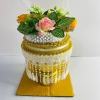 ราคา ชุดพานขอขมาพร้อมเทียนแพประดับผ้าสีทอง เทียนแพขมา พานขอขมา (22474284970)