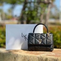 ราคา กระเป๋า LYN New Collection สวยไฮโซมากๆค่ะ (8039393558)