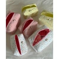 ราคา MACHMACHTHELABEL Floral Pouch กระเป๋าผ้าใส่ของ (21933377174)