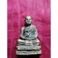 ราคา รูปหล่อลอยองค์ หลวงพ่อฤาษีลิงดำ1เเนื้ออัลปาก้า วัดท่าซุง อุทัยธานี ปี2535 (5967394168)