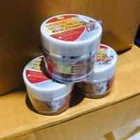 ราคา ครีมโสมนมม้า สบู่โสมนมม้า คอลลาเจน ใช้คู่กันเห็นผลชัดเจน (22525717495)