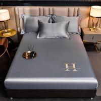 ราคา Abraca Dabra คูลลิ่ง ปักผ้าปูเตียงผ้าไหมล้างฤดูร้อนผ้าไหมน้ําแข็งที่นอนฝาครอบป้องกันซาตินติดตั้งผ้าปูที่นอน เทียม3ฟุต 3 5ฟุต 5ฟุต 6ฟุต (22362710259)