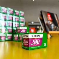 ราคา ฟิลม์สี Fujifilm 200 หมดอายุ 11 2025 (21805601307)