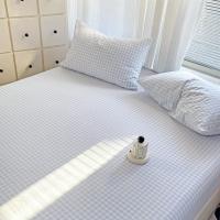 ราคา Ins สไตล์ตาข่ายผ้าปูที่นอน เรียบง่าย ตาราง ชุด ผ้าปูที่นอน กระเป๋าลึก ระบายอากาศนุ่ม ไม่มีปลอกหมอน 3ฟุต 3 5ฟุต 5ฟุต 6ฟุต (22581879000)