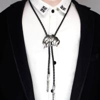 ราคา You Like Bolo Tie รูปทรงม้าพยศ โบโลไทด์ สายหนังถัก สีดำ ตัวจี้เป็นโลหะ สไตล์คาวบอยตะวันตก ใส่ได้ทั้งกับชุดคาวบอย หรือเชิํตทำงานปกติ (482812054)