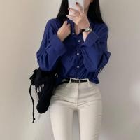 ราคา เสื้อทรงหลวมสไตล์เกาหลีสำหรับผู้หญิงสีขาวสีดำสีน้ำเงินเสื้อเชิ้ตเรียบง่ายเสื้อสีน้ำเงิน (18193530021)