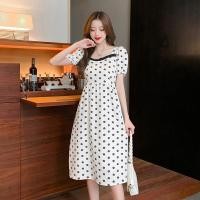 ราคา เดรสสีขาวลายดอกดำ แขนพอง ทรงเอ คลุมเข่า สไตล์เกาหลี (10500043902)