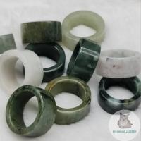 ราคา แหวนหยกพม่าแทั หยกแท้ ทรงกระบอก ทรงปลอกมีด Jadeite Type A (18737047536)