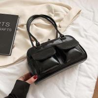 ราคา กระเป๋าสะพายข้างสตรีเกาหลีPU Glossy Black Bag กระเป๋าถือหนังสิทธิบัตรสีดำมันวาว (21378896703)