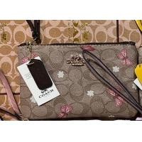 ราคา พร้อมส่ง กระเป๋าสตางค์coach ผู้หญิง ซิป1ช่อง ใบกลาง ขนาด7นิ้ว กระเป๋าคล้องมือโค้ช กระเป๋าใสโทรศัพท์ คล้องแขน รุ่นยอดฮิต ขายดี งานเกรดพรีเมียม หนังเทียม สกรีนชัด พร้อมกล่อง (21931908766)