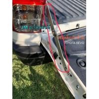 ราคา โซ่เหล็กฝาท้าย โตโยต้า รีโว่ L R สีเงิน 2 ชิ้น ตรงรุ่น ToYoTa รีโว่ มีบริการเก็บเงินปลายทาง (19569033956)