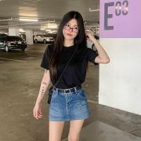 ราคา SpinnyHouse เสื้อยืดคอกลม ผ้าคอตตอน ยืดไม่ย้วย ไม่หดไม่ต้องรีด BASIC STYLE ใส่ได้ทั้งชายหญิง รุ่น เสื้อ Yuedyun (22335823912)