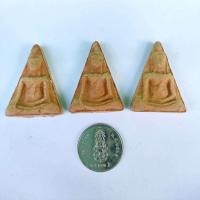 ราคา พระผงนางพญา พระผงดิน 1เเพ็คมี 100 องค์ (22202333834)