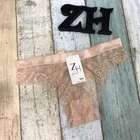 ราคา กางเกงชั้นในจีสตริงลูกไม้ด้านหลังผูกโบว์ ผ้านิ่มใส่สบาย ZH 1935 (21365120136)