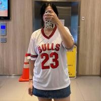 ราคา เสื้อคอวี โอเวอร์ไซส์ เสื้อเบสบอล เสื้อบาส เสื้อกีฬาแฟชั่น ผ้าไมโครเกรดพรีเมี่ยม (22018561600)