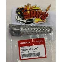 ราคา พักเท้าหน้า ที่เหยียบคนขับ CB150R ไฟหน้ากลม ข้างขวา ข้างท่อ แท้ 50660 (21424198702)
