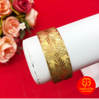 ราคา กำไลทองเหลืองตัดลาย คลิปล็อค เส้นผ่านศูนย์กลาง 5 ซม งานดิบ ไม่ได้ชุบทอง ช่วยเสริมบารมี ใช้ได้ทุกโอกาส ทองโบราณ พร้อมส่ง (22208366105)