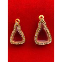 ราคา กรอบพระ กรอบชุบทอง ฝังเพชร ใส่หลวงพ่อเงิน จอบใหญ่ จอบเล็ก จอบเล็กขนาดหน้าจอกระจก สูง 2 5 x กว้าง 1 6 cm จอบใหญ่ขนาดหน้าจอกระจก สูง 3 0 x กว้าง 2 0 cm แถมฟรีห่วงกับยางรอง (22204818450)