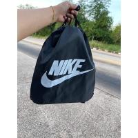 ราคา ถุงผ้าใส่รองเท้าสตั้ด ถุงเป้สะพายหลังขนาด10นิ้ว กำลังดีใส่รองเท้าสตั้ดสวยตรงปก (22456208962)