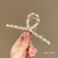 ราคา จัดส่งในกทม แฟชั่นเกาหลี กิ๊บหนีบผม กิ๊บติดผมเกาหลี สไตล์เกาหลีมินิมอล เครื่องประดับสุภาพสตรีที่สง่างาม มี14แบบ (22435384474)