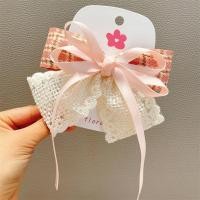 ราคา กิ๊บโบว์ใหญ่สีแดง กิ๊บแดงติดผม กิ๊บติดผมหางม้า กิ๊บโบว์แดง เครื่องประดับผมสำหรับเด็กกิ๊บติดผมติดโบว์ริบบิ้นลูกไม้สีขาวสไตล์เกาหลีกิ๊บติดผมดูดีสำหรับเด็กผู้หญิงกิ๊บติดผมสำหรับเด็กผู้หญิงเครื่องประดับศี